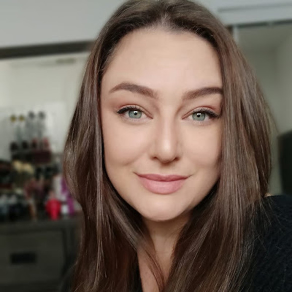 Meet your Posher, Aline - Picture 1 of 1